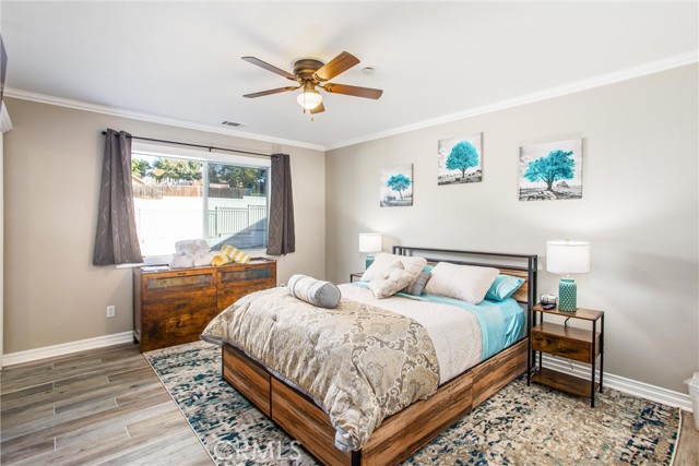 31607 Florida Street, Redlands CA: https://media.crmls.org/medias/317df468-85e2-4778-86f8-2b0dad67c7ff.jpg