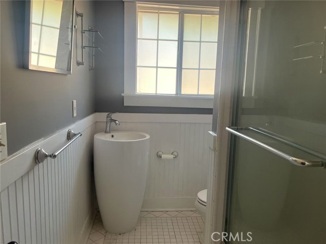 1961 Navarro Avenue, Pasadena CA: https://media.crmls.org/medias/317e5e2e-ead1-423d-87a7-05d73a33b5dd.jpg