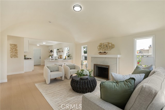 3501 W 59th Pl, Los Angeles, CA 90043 photo 4