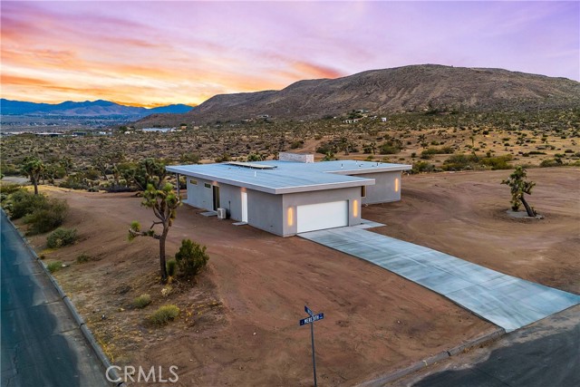 Detail Gallery Image 3 of 75 For 58871 Meredith Ct, Yucca Valley,  CA 92284 - 3 Beds | 2 Baths