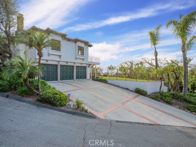 3 Car Garage