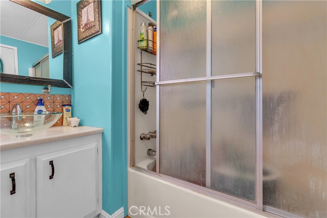 Detail Gallery Image 14 of 37 For 2550 Pacific Coast Highway, Torrance,  CA 90505 - 2 Beds | 2 Baths