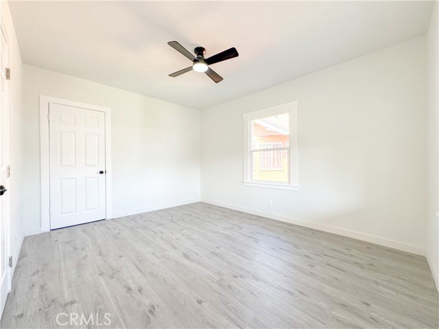 127 E 65th Street, Los Angeles CA: https://media.crmls.org/medias/317f73fe-2cff-48df-9490-2ddf5fd699f4.jpg