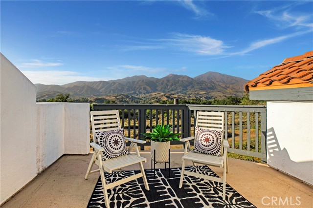37 Lobelia, Rancho Santa Margarita CA: https://media.crmls.org/medias/317fd395-7fd8-447d-9913-2725c79fc48c.jpg