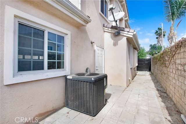 Detail Gallery Image 19 of 21 For 1172 E Grand Ave, Pomona,  CA 91766 - 4 Beds | 2 Baths