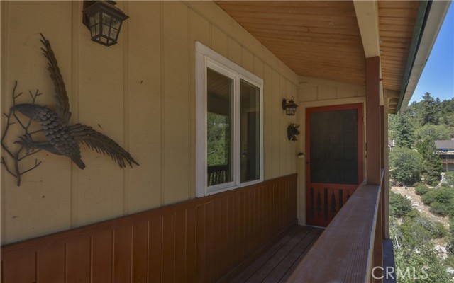 929 Trinity Drive, Lake Arrowhead CA: https://media.crmls.org/medias/31818c75-493a-43f8-a61e-1066cb78db39.jpg