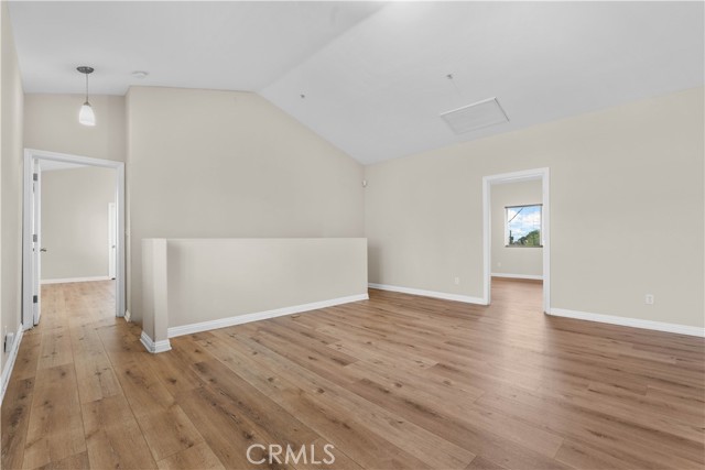6953 Sierra Avenue, Fontana CA: https://media.crmls.org/medias/3181b682-04ad-49b8-80e9-5adbdd078ef0.jpg