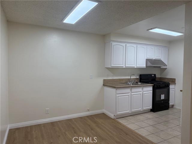 Detail Gallery Image 3 of 15 For 1604 S Gladys #C,  San Gabriel,  CA 91766 - 2 Beds | 1 Baths