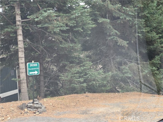 Detail Gallery Image 4 of 63 For 26478 Thunderbird Dr, Lake Arrowhead,  CA 92391 - 3 Beds | 2/1 Baths