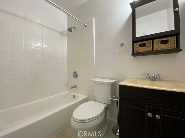 Detail Gallery Image 7 of 13 For 157 Esperanza Ave #C,  Sierra Madre,  CA 91024 - 3 Beds | 2 Baths