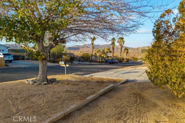 Image 44 of 46 For 6847 Conejo Avenue