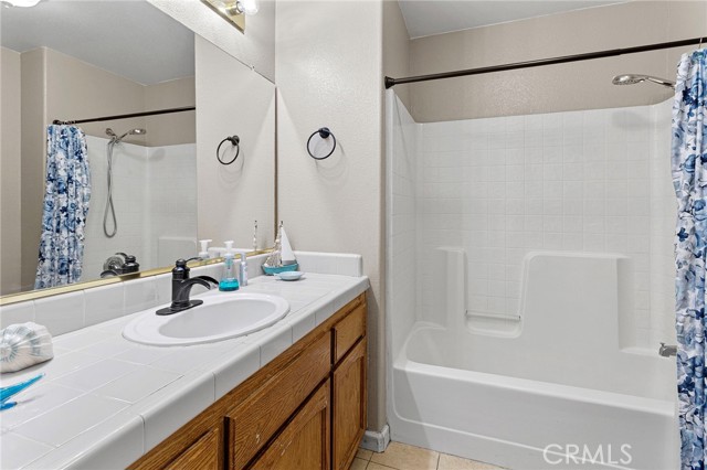 Detail Gallery Image 27 of 40 For 70 Makenna, Madera,  CA 93637 - 4 Beds | 2 Baths