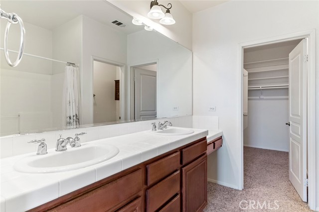 7725 Hess Place, Rancho Cucamonga CA: https://media.crmls.org/medias/3185eaad-2a4e-414e-8e9a-6549a3bcc2ca.jpg