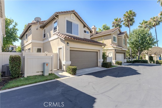 4 Paseo Pensamiento, Rancho Santa Margarita CA: https://media.crmls.org/medias/3186ec83-f160-4c6f-ab7f-92ad8aa7ff10.jpg