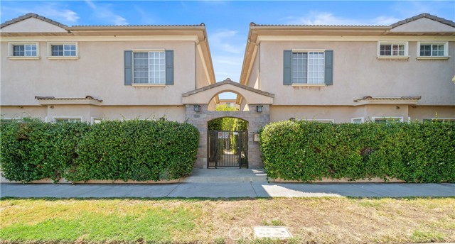 11808 Riverside DR Unit: 3