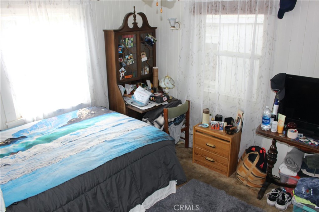 https://media.crmls.org/medias/3187ef52-83d4-456a-9274-4416c48b1a5b.jpg?preset=X-Large