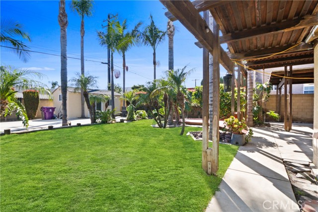 Detail Gallery Image 10 of 16 For 4512 E Rosada, Long Beach,  CA 90815 - 3 Beds | 2 Baths