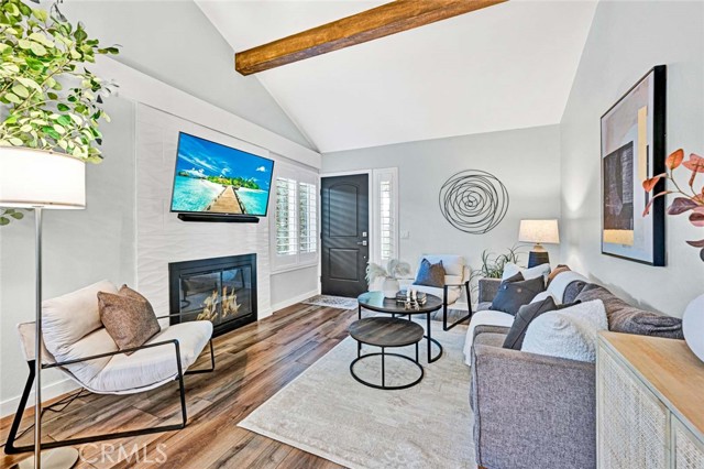 Detail Gallery Image 3 of 22 For 798 Archwood Ave, Brea,  CA 92821 - 2 Beds | 2 Baths