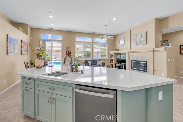 11567 Waterwell Court, Riverside CA: https://media.crmls.org/medias/318a3bf4-52fe-40ec-b444-f7d3357ed857.jpg