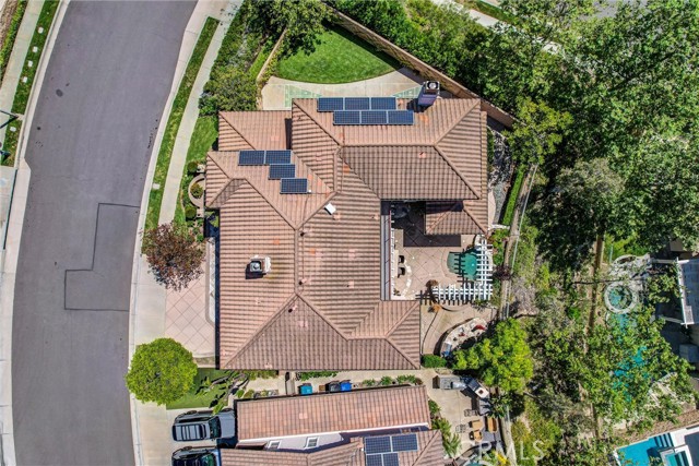 22921 Maiden Lane, Mission Viejo CA: https://media.crmls.org/medias/318a43d3-ef36-455a-bf3c-97519f9ee289.jpg