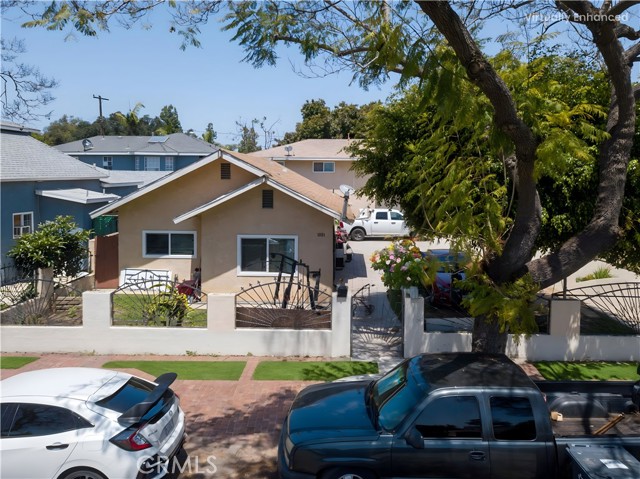 1003 W Myrtle Street, Santa Ana CA: https://media.crmls.org/medias/318ab42e-696a-4721-8cb4-18687cf96dcf.jpg