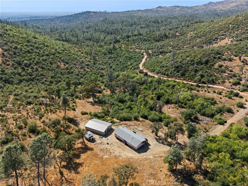 https://media.crmls.org/medias/318b72c0-5266-4d83-9430-82511450c5af.jpg?preset=X-Large