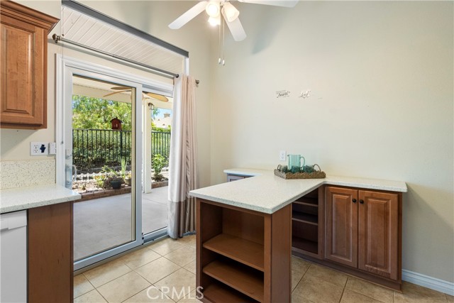 23998 Via Astuto, Murrieta CA: https://media.crmls.org/medias/318d7417-8f9f-44dc-9d38-940fb0a84dc3.jpg