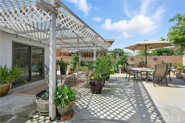 26825 Calle Almanza, Dana Point CA: https://media.crmls.org/medias/318dffb9-b61e-424e-ac3c-635db1c43371.jpg
