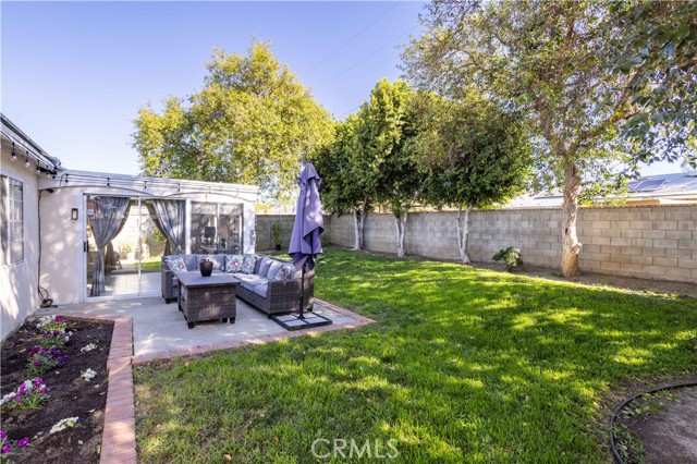 Detail Gallery Image 26 of 28 For 8006 Zelzah, Reseda,  CA 91335 - 4 Beds | 2 Baths