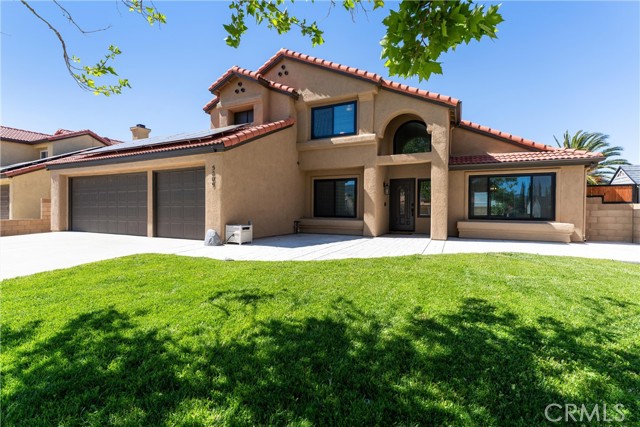 Detail Gallery Image 1 of 31 For 5809 Almond Valley Way, Lancaster,  CA 93536 - 4 Beds | 3 Baths