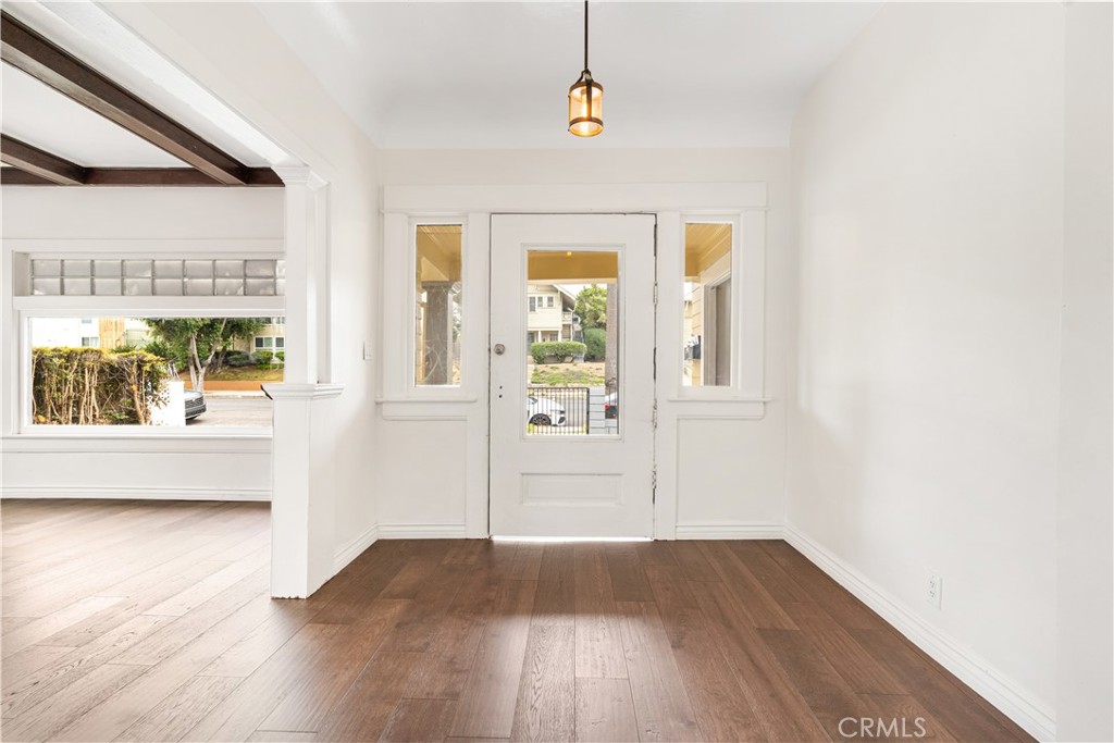 MLS #OC25097887 img 6