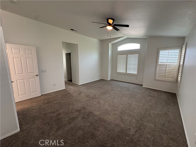 Detail Gallery Image 28 of 57 For 22219 Trinity Pl, Saugus,  CA 91390 - 5 Beds | 3 Baths