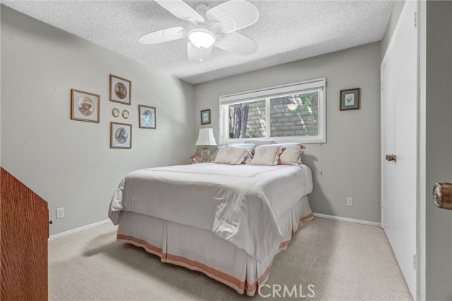 10417 Laramie Avenue, Chatsworth CA: https://media.crmls.org/medias/318fb8fc-3536-418d-9561-28dcf9320fc2.jpg