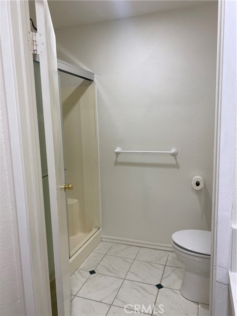 Detail Gallery Image 9 of 14 For 934 S Susan St, Santa Ana,  CA 92704 - 4 Beds | 2 Baths