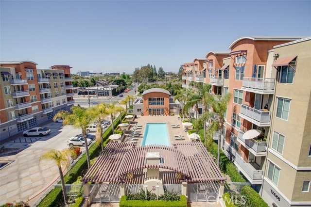 Detail Gallery Image 10 of 33 For 12668 Chapman Ave #2403,  Garden Grove,  CA 92840 - 2 Beds | 2 Baths