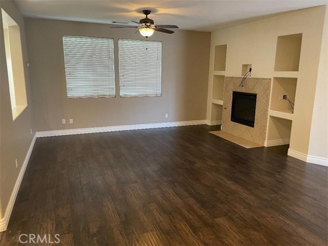 5307 Rose Arbor Lane, Bakersfield CA: https://media.crmls.org/medias/3192d297-c10f-45e6-acb4-2e42e4ea8684.jpg
