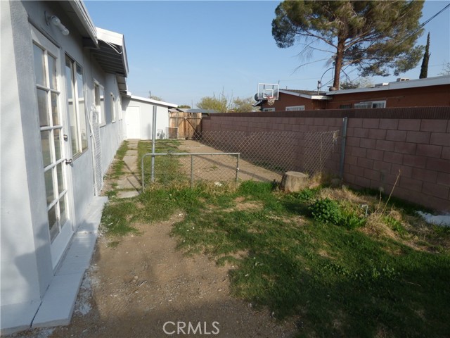38565 Malby Avenue, Palmdale CA: https://media.crmls.org/medias/3192d35a-5943-4eff-9797-d8d7fdef30fa.jpg