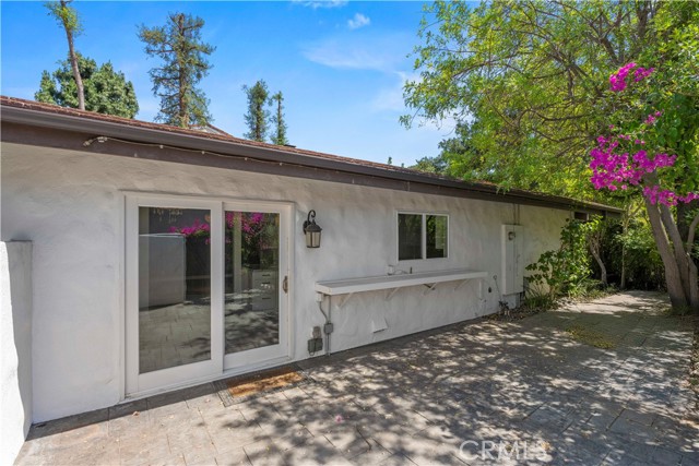 4359 Park Corona, Calabasas CA: https://media.crmls.org/medias/3192dbff-f1a4-4117-b9f8-4582bcfdbd09.jpg