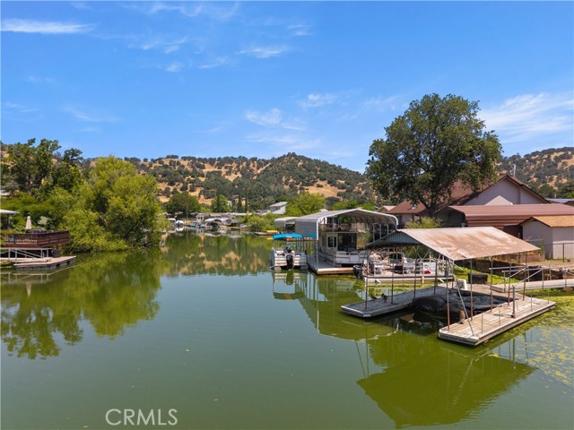 12855 Island Circle, Clearlake Oaks CA: https://media.crmls.org/medias/319315cc-02ff-4500-9ef1-5123097efc4b.jpg