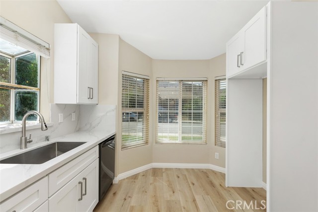 Detail Gallery Image 11 of 23 For 15002 Woodcrest, Fontana,  CA 92337 - 4 Beds | 2 Baths