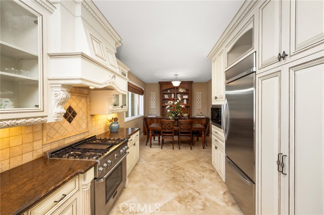 1400 E Ocean Boulevard, Long Beach CA: https://media.crmls.org/medias/31943629-2222-4bac-a060-772ff0a660a4.jpg
