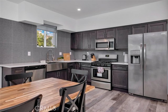 Detail Gallery Image 13 of 27 For 1342 N Kenmore, Los Angeles,  CA 90027 - 3 Beds | 3/1 Baths