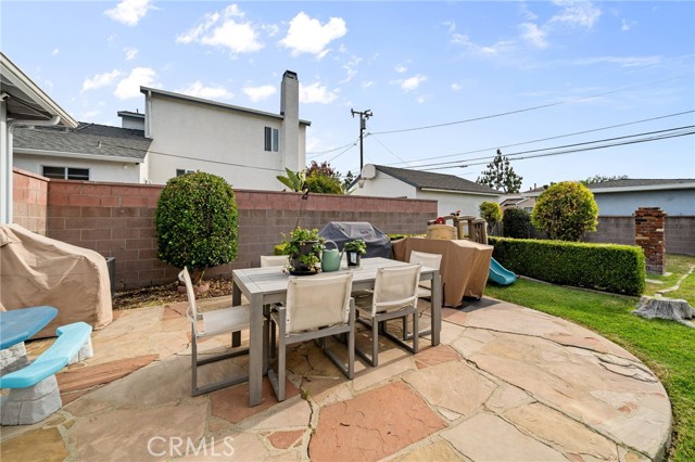 15129 Fonthill Avenue, Lawndale CA: https://media.crmls.org/medias/31956c68-5455-46e5-bdf9-87a26dbbdd74.jpg