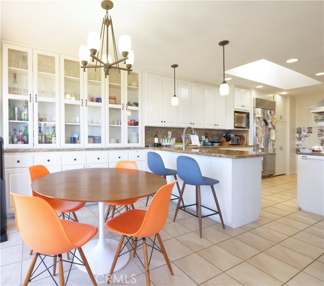 345 Palos Verdes W Drive, Palos Verdes Estates CA: https://media.crmls.org/medias/31961101-03cf-47c0-b944-c1e8a3a917f1.jpg