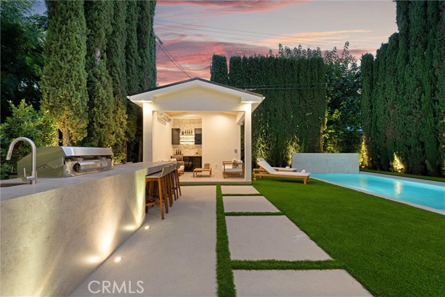 Detail Gallery Image 21 of 39 For 4625 Vesper Ave, Sherman Oaks,  CA 91403 - 5 Beds | 5/2 Baths