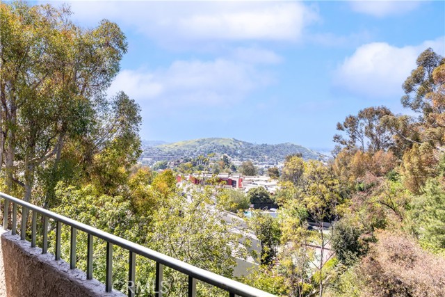 Detail Gallery Image 17 of 27 For 4209 via Arbolada #334,  Los Angeles,  CA 90042 - 3 Beds | 2 Baths