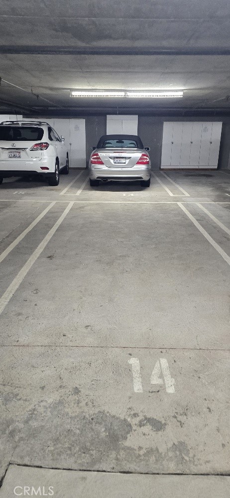 https://media.crmls.org/medias/319750c0-ad96-4993-9efc-e187c7fefc48.jpg?preset=X-Large