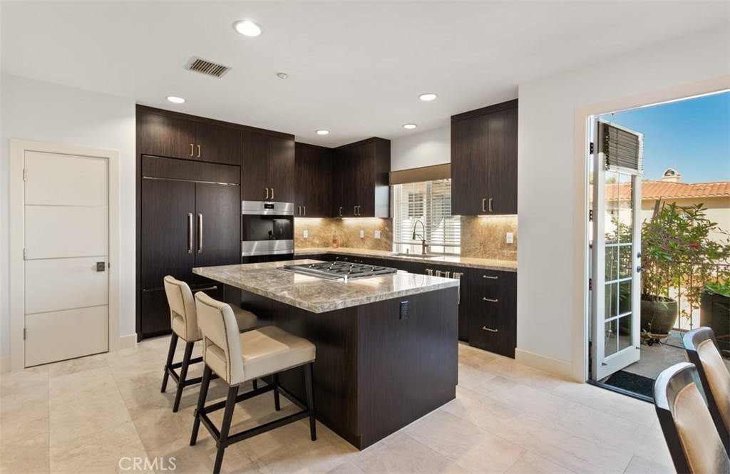 MLS #OC25243202 image #7