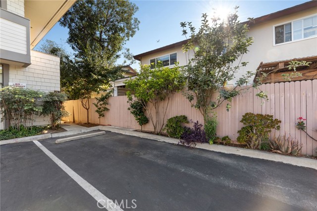 Detail Gallery Image 28 of 37 For 479 E 1st, Tustin,  CA 92780 - 2 Beds | 1/1 Baths