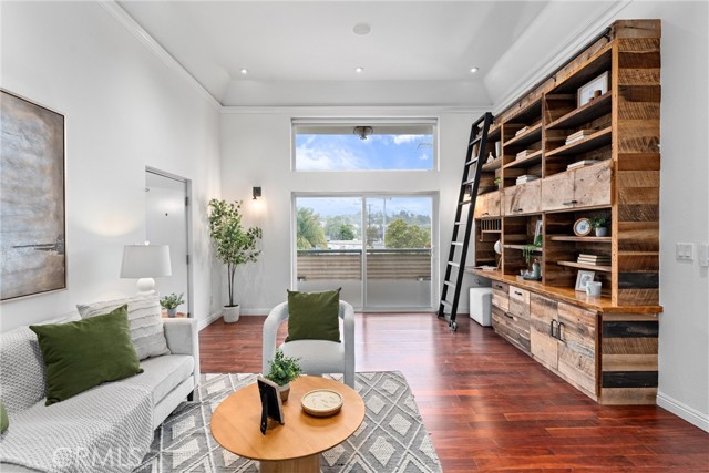 3604 Westwood Boulevard, Los Angeles CA: https://media.crmls.org/medias/3198e1ff-1bb9-4614-a357-d386a962569c.jpg